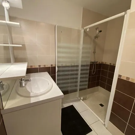 4 Personnes, Rez-de-chaussée, Piscine, à 200 M, Wifi - Fr-1-709-32