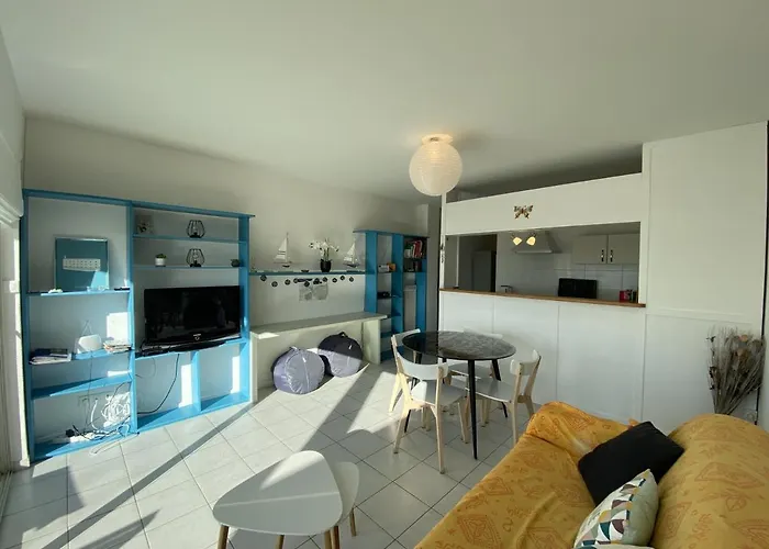 4 Personnes, Rez-de-chaussee, Piscine, A 200 M, Wifi - Fr-1-709-32 *