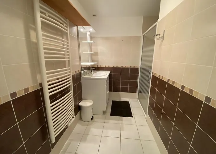 4 Personnes, Rez-de-chaussee, Piscine, A 200 M, Wifi - Fr-1-709-32 شقة