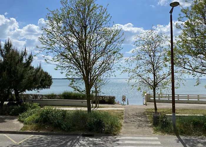 4 Personnes, Rez-de-chaussee, Piscine, A 200 M, Wifi - Fr-1-709-32 * فورا