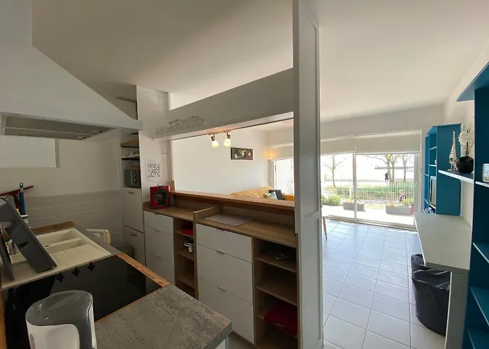 4 Personnes, Rez-de-chaussee, Piscine, A 200 M, Wifi - Fr-1-709-32